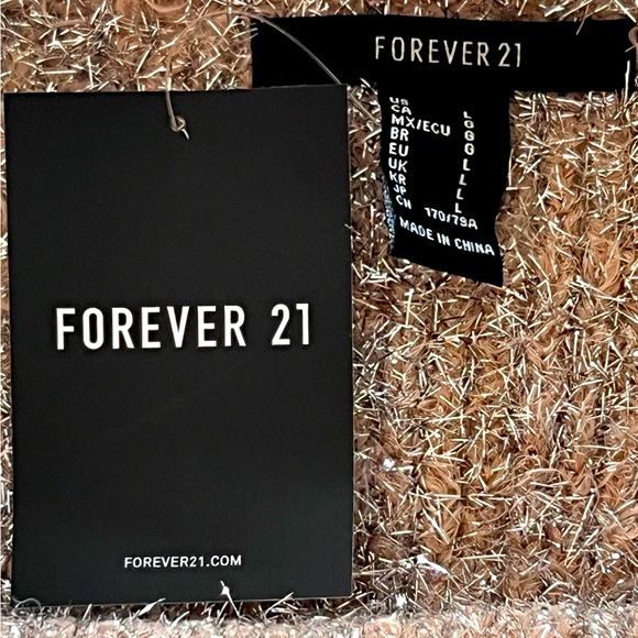 Forever 21 Sparkle Sequin Skirt Peach-Silver Size L NWT - Picture 3 of 7